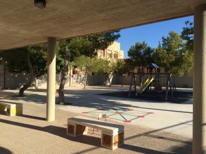 Nuevo acceso para las ENTRADAS Y SALIDAS de INFANTIL.