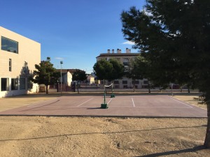 Nueva pista de Voleibol en Primaria.